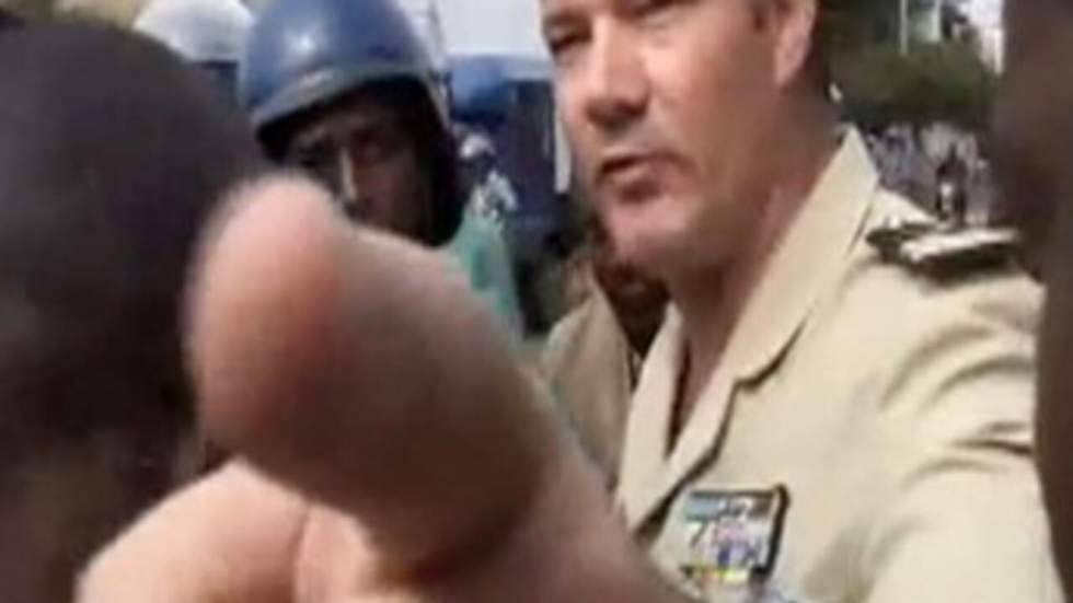 Les journalistes togolais réagissent à la vidéo polémique du militaire français Les journalistes togolais réagissent à la vidéo polémique du militaire français