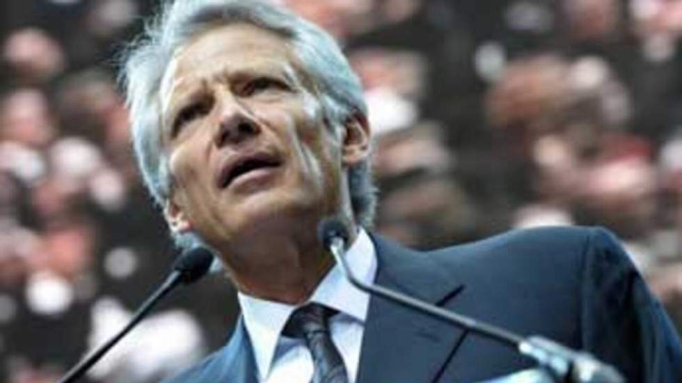Pour Villepin, les expulsions de Roms sont une "tache de honte sur le drapeau" Pour Villepin, les expulsions de Roms sont une "tache de honte sur le drapeau"