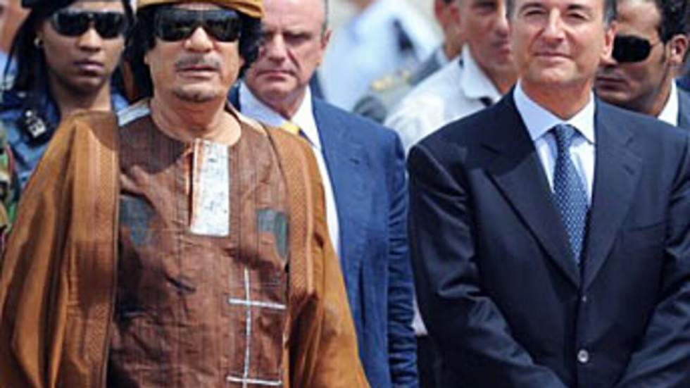 Kadhafi en visite en Italie pour afficher son amitié avec Berlusconi