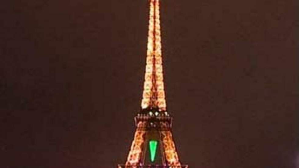 La tour Eiffel évacuée après une alerte à la bombe