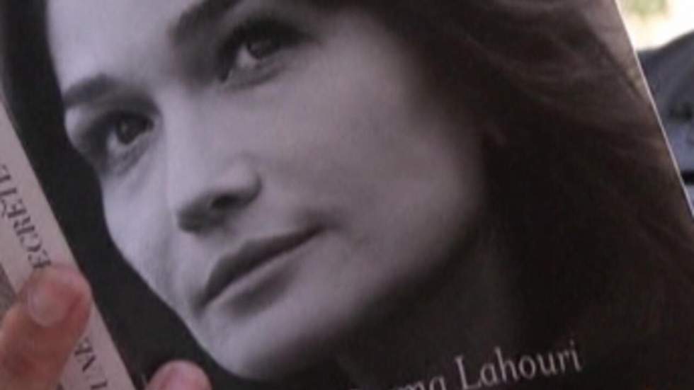 Carla Bruni-Sarkozy fait aussi sa rentrée littéraire Carla Bruni-Sarkozy fait aussi sa rentrée littéraire