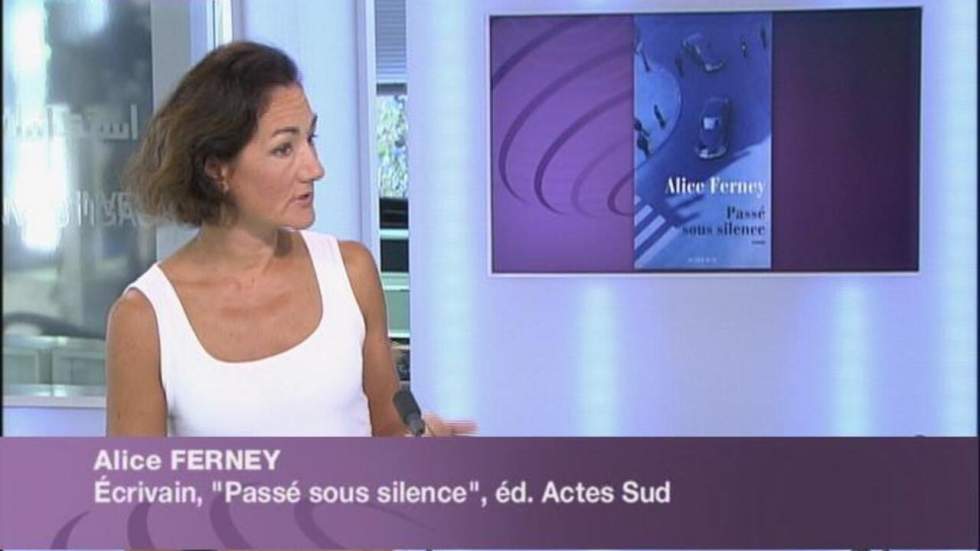 Alice Ferney se penche sur la guerre d'Algérie avec son nouveau roman "Passé sous silence" Alice Ferney se penche sur la guerre d'Algérie avec son nouveau roman "Passé sous silence"