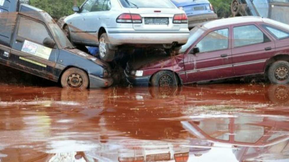 L'ouest du pays menacé par une inondation de boue toxique