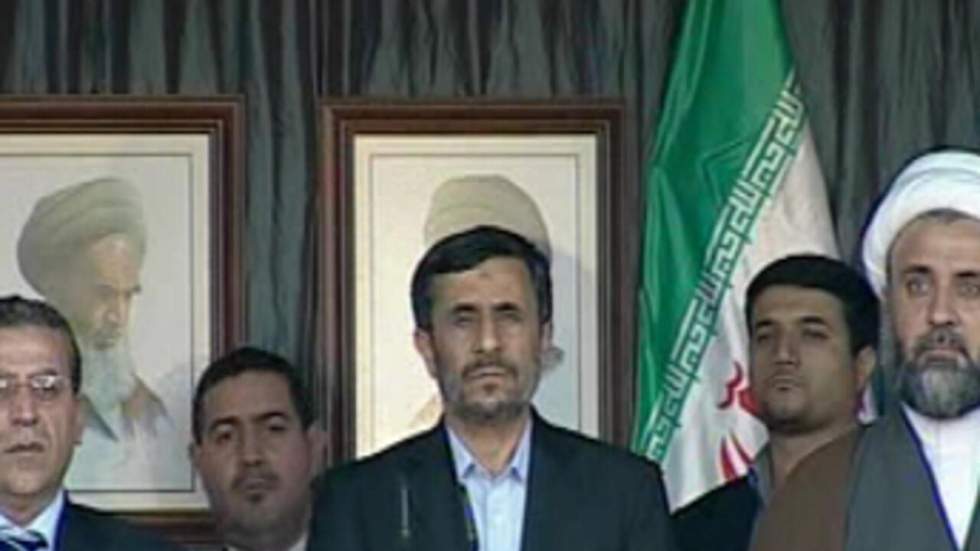 À la frontière avec Israël, Ahmadinejad réaffirme son soutien aux Libanais À la frontière avec Israël, Ahmadinejad réaffirme son soutien aux Libanais