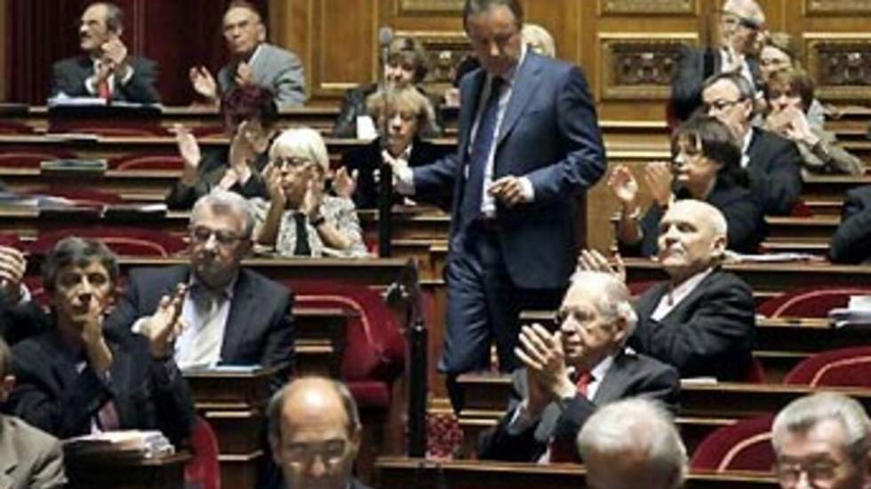 Le gouvernement accélère le vote au Sénat et ordonne la réquisition d'une raffinerie Le gouvernement accélère le vote au Sénat et ordonne la réquisition d'une raffinerie