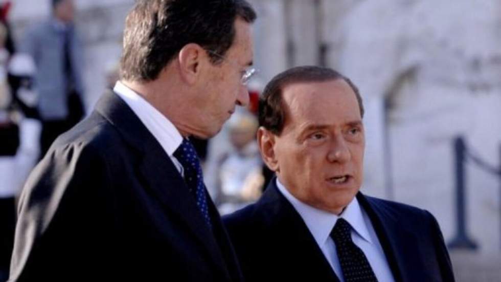 Le président de la Chambre des députés réclame la démisssion de Berlusconi