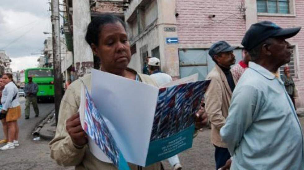 Les Cubains redoutent de perdre leur carnet d'alimentation mensuel