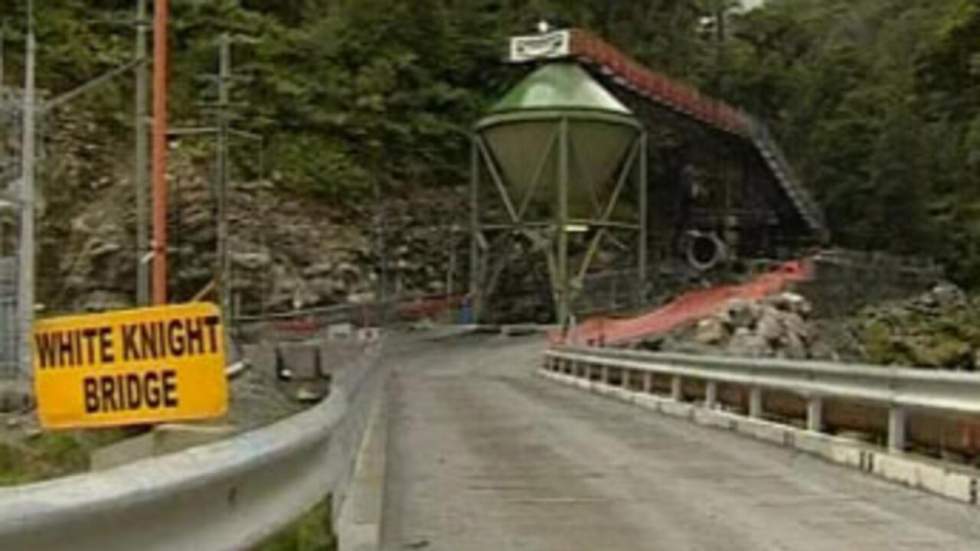 Un incendie dans la mine de charbon limite la progression des secours