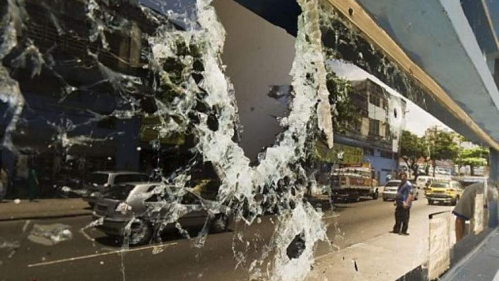 Violents affrontements entre la police et les narcotrafiquants à Rio