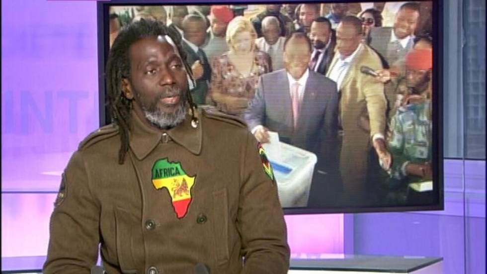 Tiken Jah Fakoly dit "NON" Tiken Jah Fakoly dit "NON"