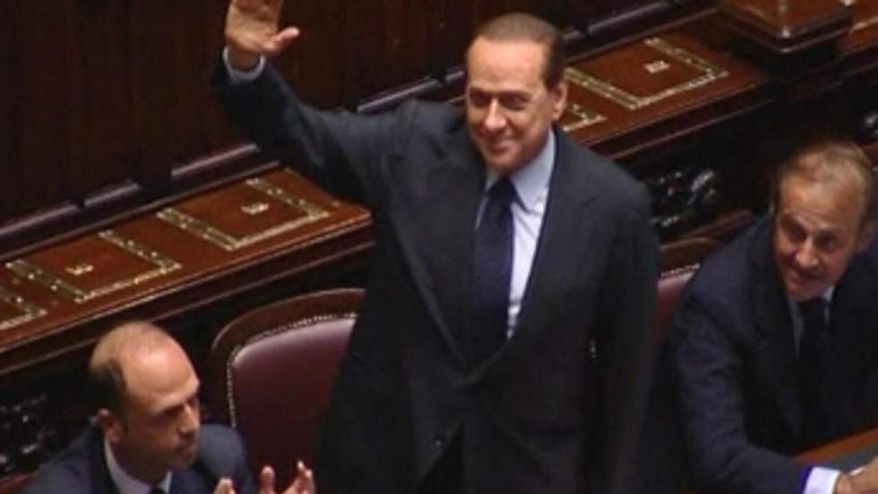 Dans l'attente du vote des députés, Silvio Berlusconi obtient la confiance du Sénat