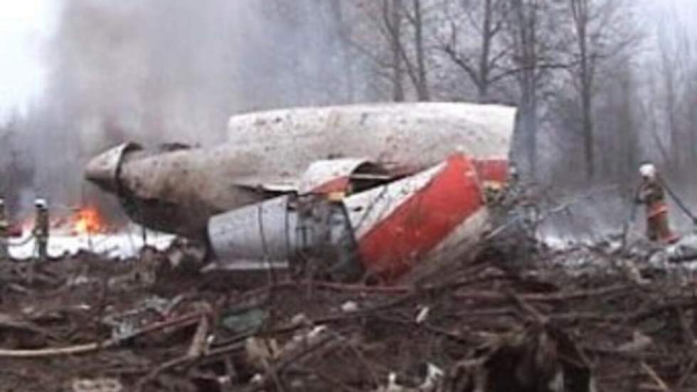 Crash de l'avion de Lech Kaczynski : l'ex-président aurait fait pression sur les pilotes