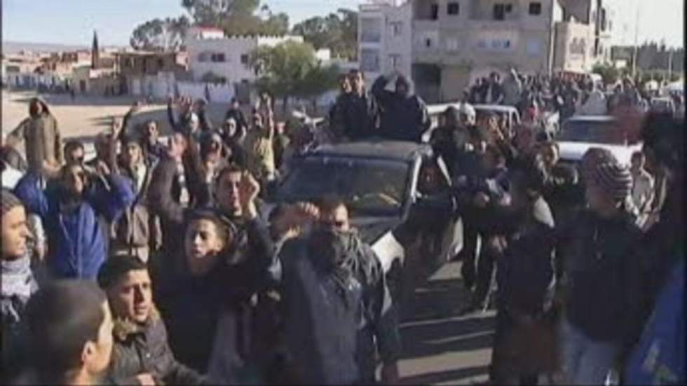 Violents affrontements dans le centre de Tunis Violents affrontements dans le centre de Tunis