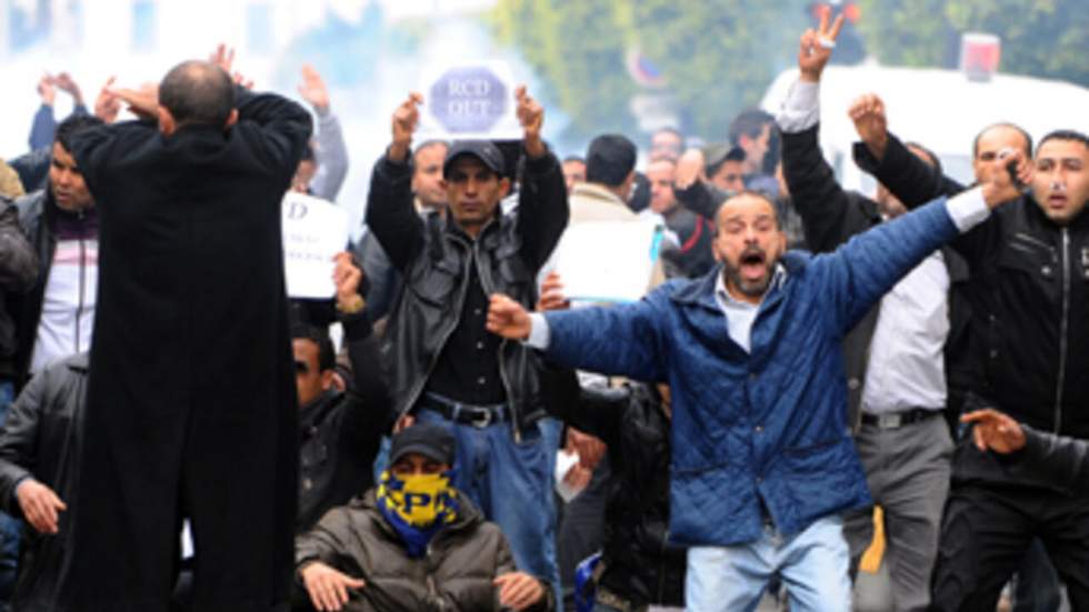 Dans la rue comme sur la Toile, la mobilisation des Tunisiens ne faiblit pas