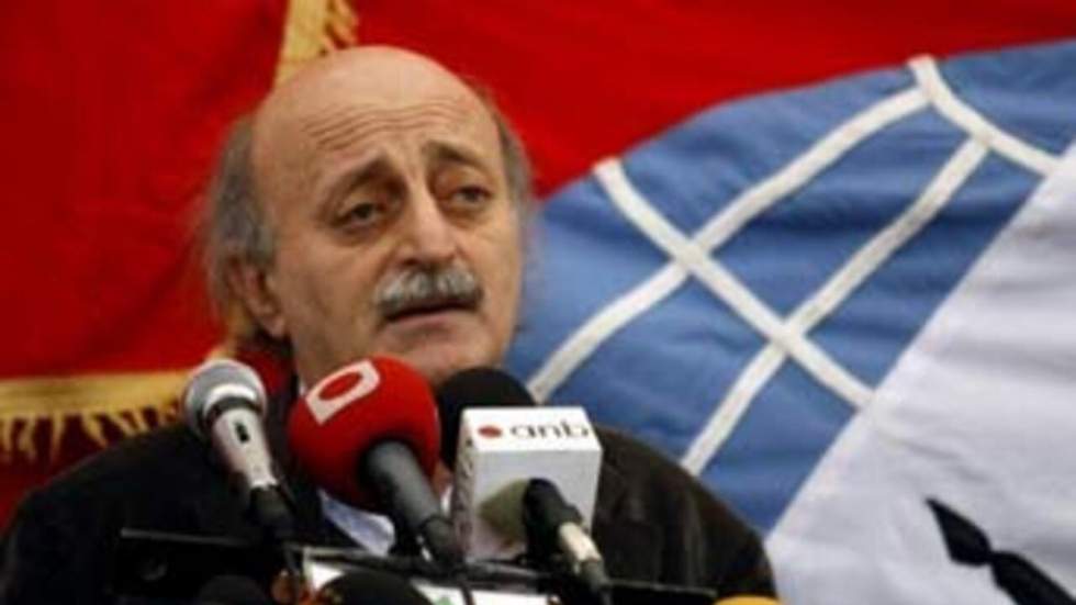 Le dirigeant druze Walid Joumblatt se range du côté du Hezbollah