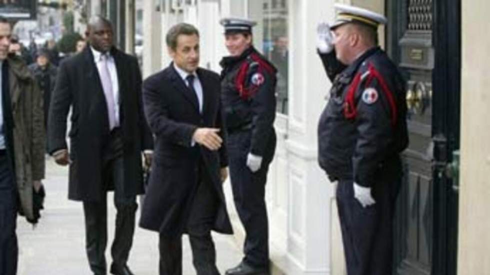 Nicolas Sarkozy donne le coup d'envoi de la présidence du G8 et du G20 Nicolas Sarkozy donne le coup d'envoi de la présidence du G8 et du G20