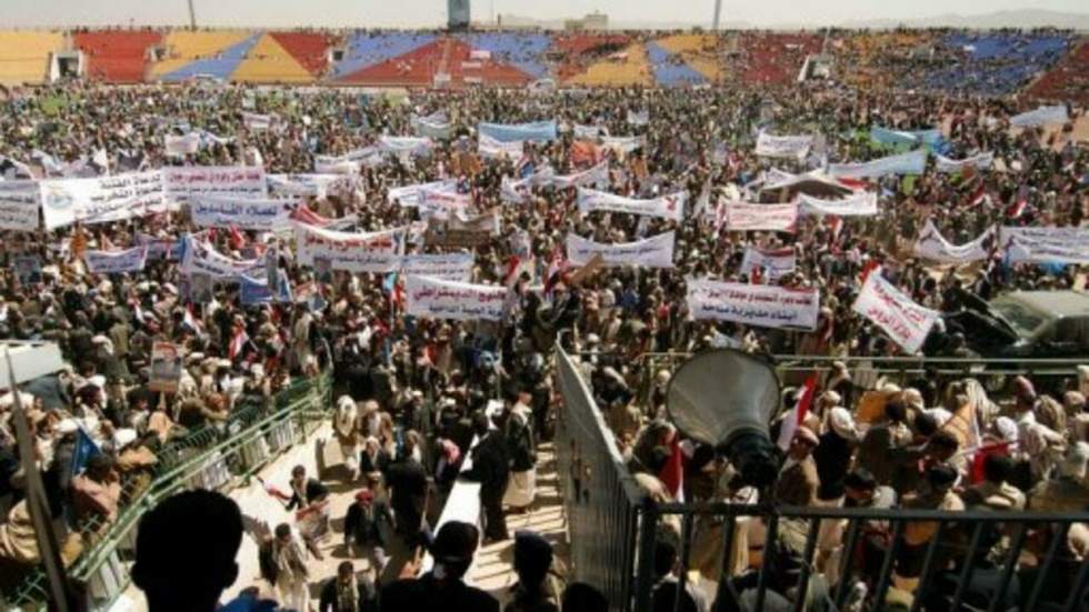 Opposants et partisans du régime en place descendent dans la rue à Sanaa