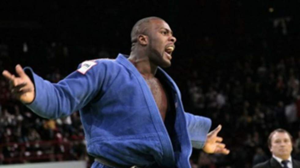 Teddy Riner règne en maître sur le tatami de Bercy