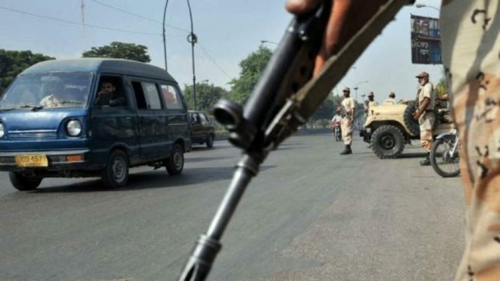 Un adolescent kamikaze tue au moins 31 soldats dans un camp militaire
