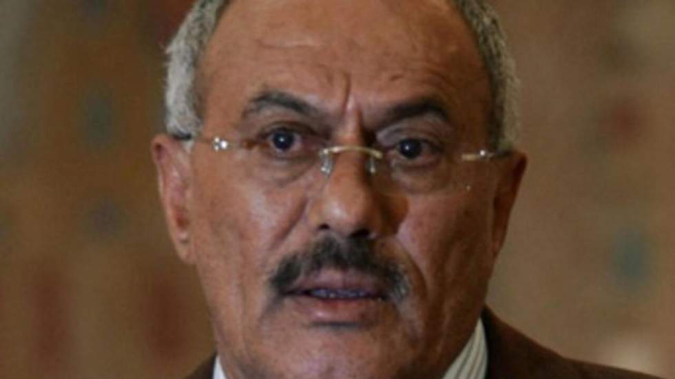 Le président Saleh lâche de nouveau du lest mais la contestation continue