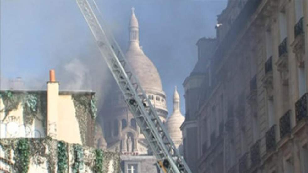 La salle de l'Élysée-Montmartre ravagée par les flammes