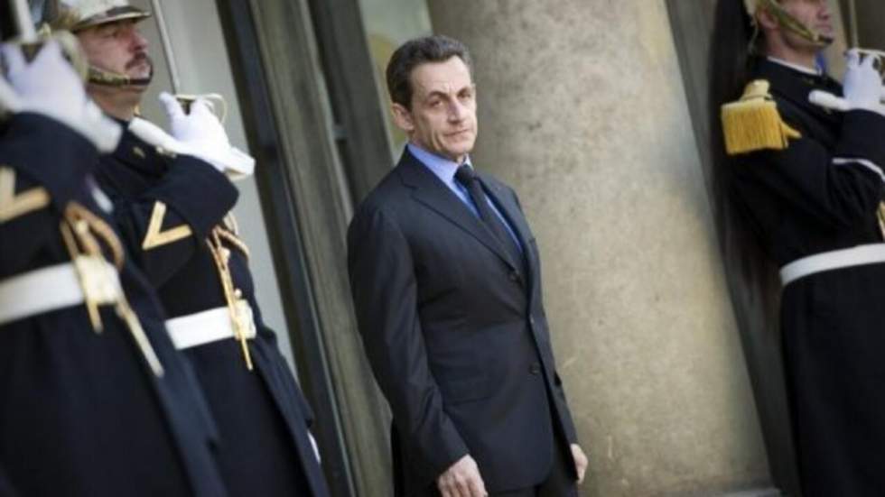 À Tokyo, Nicolas Sarkozy rend hommage aux victimes du séisme