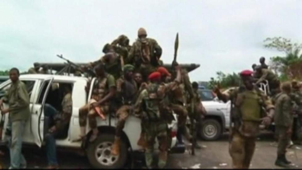 Abidjan retient son souffle avant l'assaut final