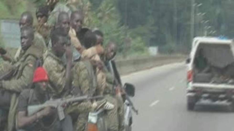 Ouattara impose un blocus à Gbagbo et promet de sécuriser Abidjan