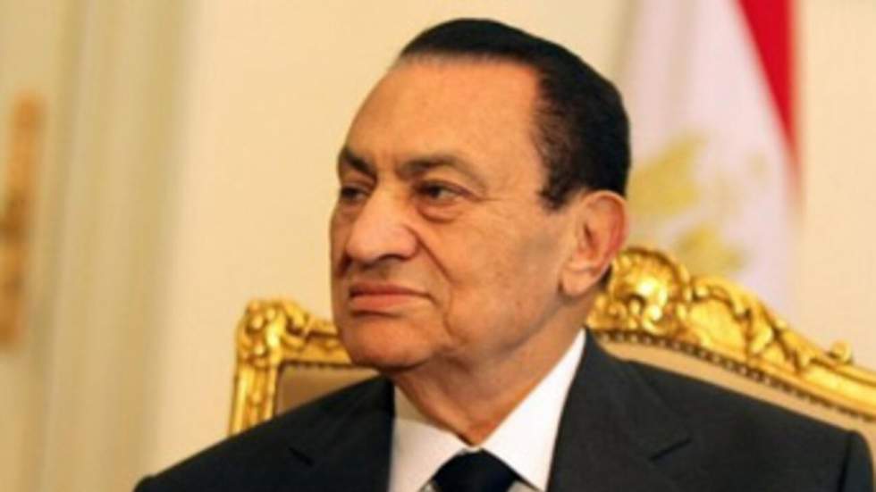 Comment l'armée a définitivement lâché l'ex-président Moubarak Comment l'armée a définitivement lâché l'ex-président Moubarak