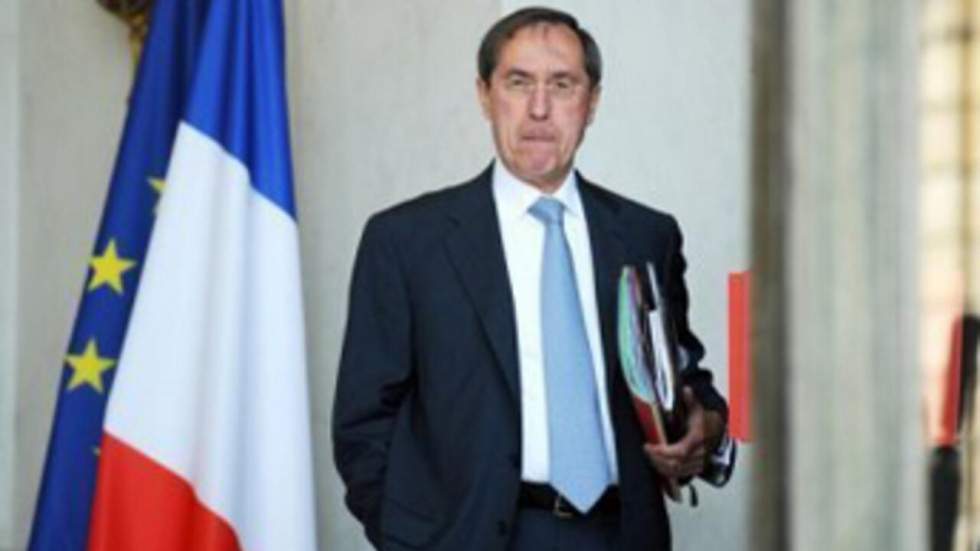 Claude Guéant crée des policiers "patrouilleurs" pour remettre de la proximité Claude Guéant crée des policiers "patrouilleurs" pour remettre de la proximité
