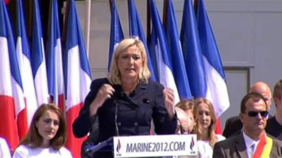 Marine Le Pen au défilé FN du 1er-Mai en tant que présidente de parti