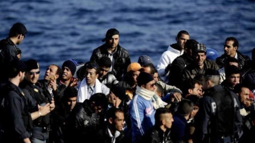Un bateau de migrants s'échoue au large de Lampedusa