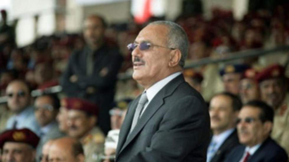 Le président Saleh brandit la menace d'une guerre civile