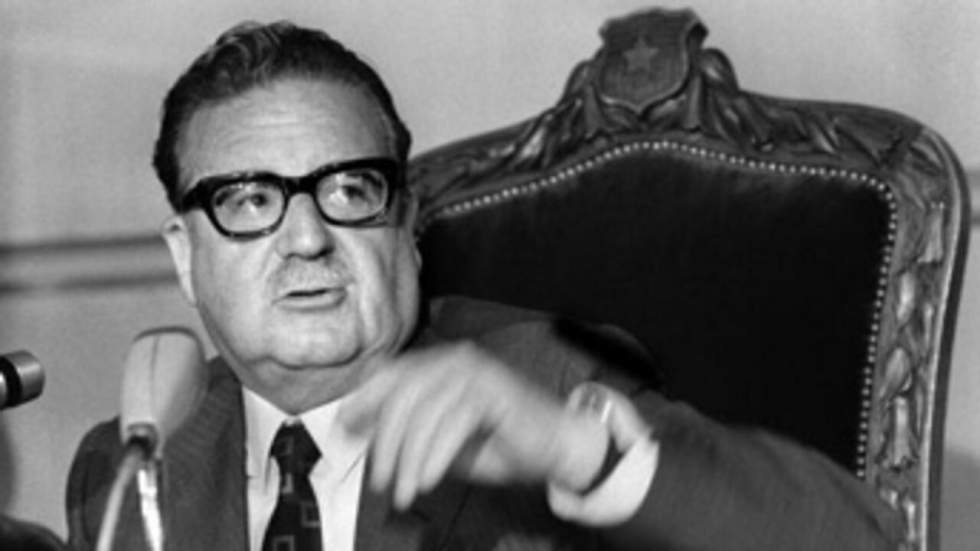 La dépouille de l'ancien président Salvador Allende exhumée par la justice