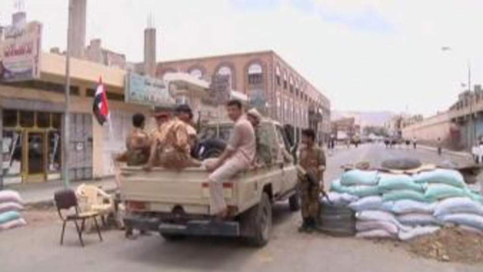 Violents combats à Sanaa, pro et anti-Saleh appellent à manifester Violents combats à Sanaa, pro et anti-Saleh appellent à manifester
