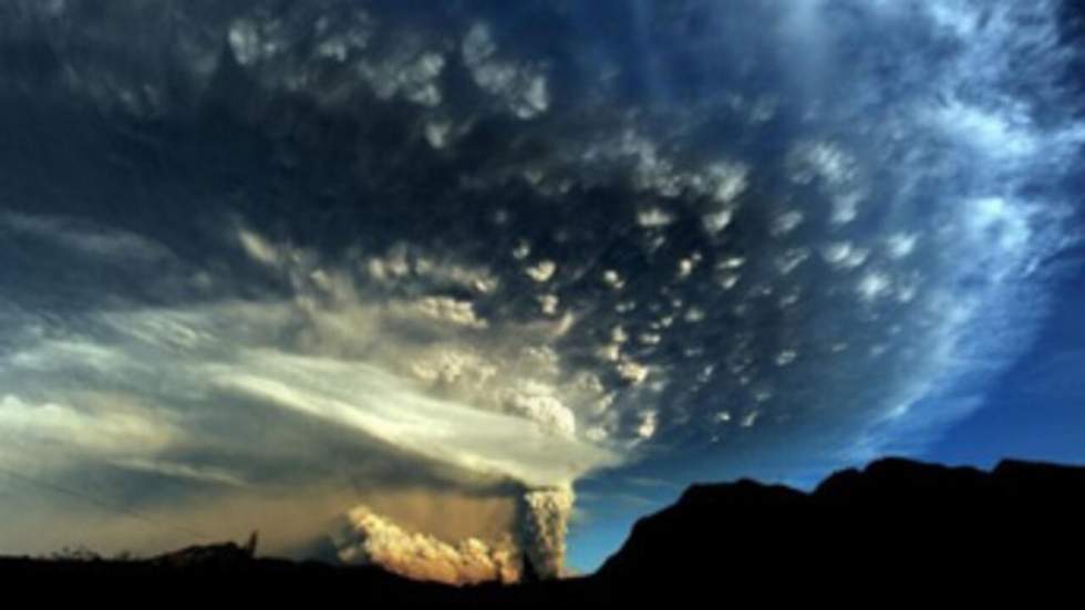 L'éruption du volcan Puyehue paralyse le trafic aérien du sud de l'Amérique latine