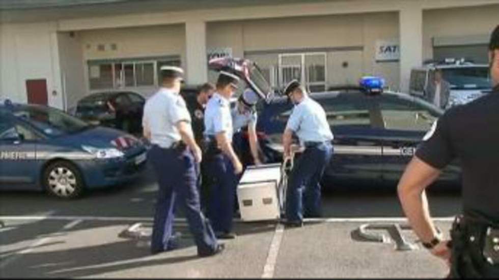 Le navire transportant les corps des victimes du vol Rio-Paris est arrivé à Bayonne Le navire transportant les corps des victimes du vol Rio-Paris est arrivé à Bayonne
