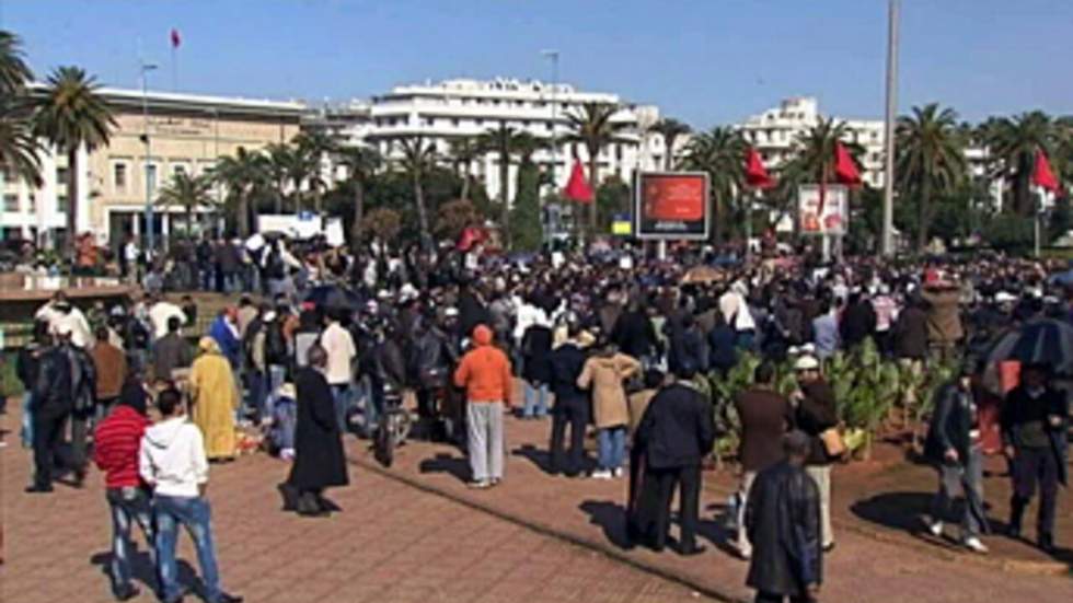 Partisans et opposants au projet de réforme constitutionnelle dans la rue