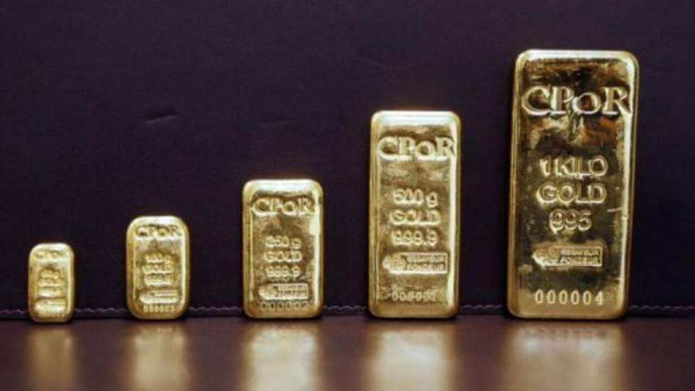 La crise de la zone euro plombe les Bourses mais dope l'or