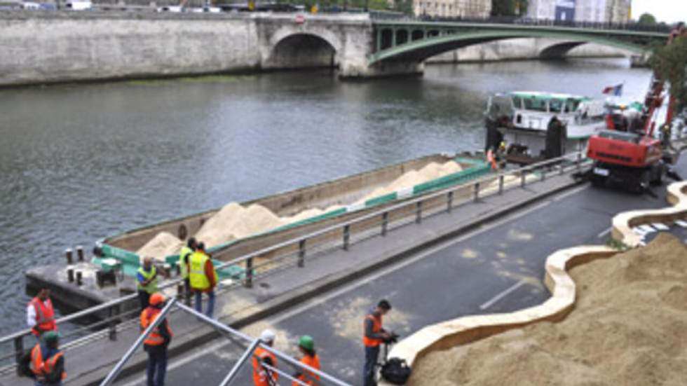 En attendant le soleil, Paris-Plages métamorphose les bords de Seine