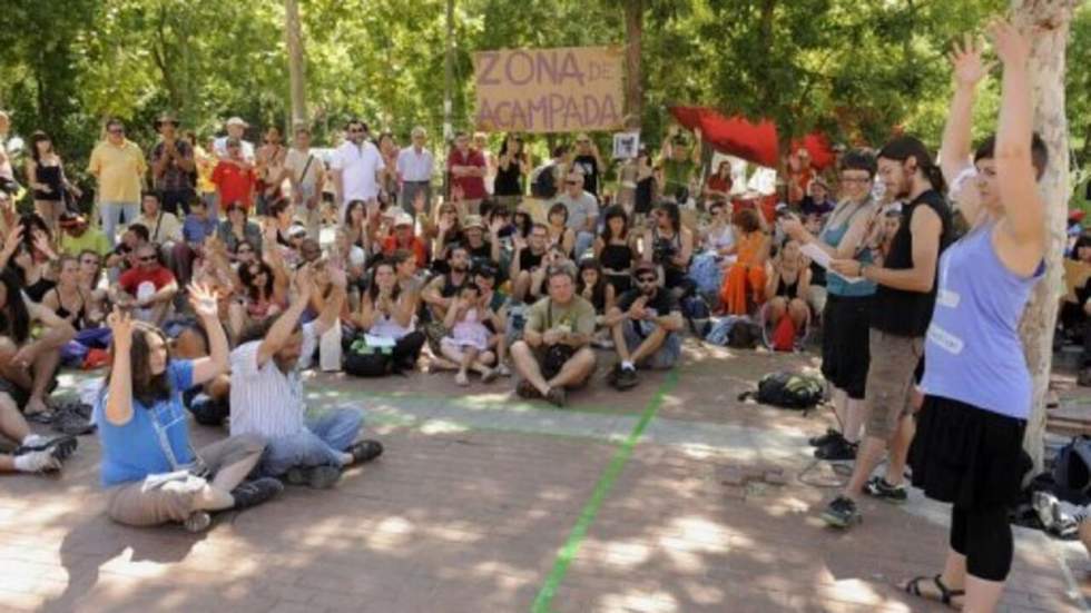 Les "indignés" espagnols réinvestissent la Puerta del Sol