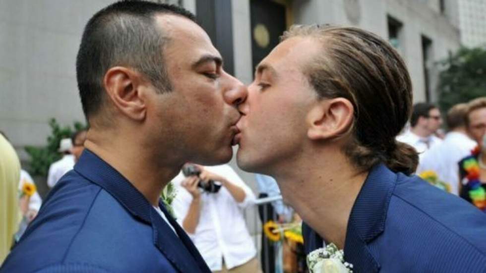 Vent de folie à New York pour les premières unions homosexuelles