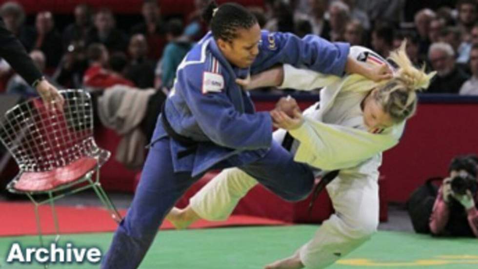 Gévrise Emane remporte le titre des moins de 63 kg aux Mondiaux de Paris