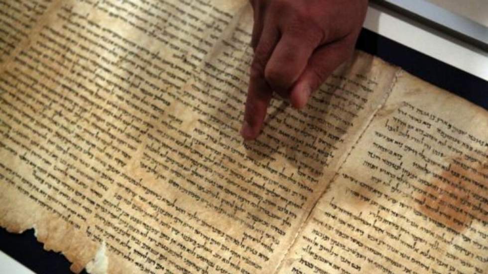 Cinq manuscrits de la mer Morte mis à la disposition des Internautes