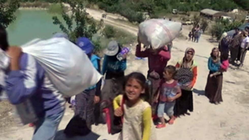 La répression de Damas pousse des milliers de Syriens à s'exiler au Liban