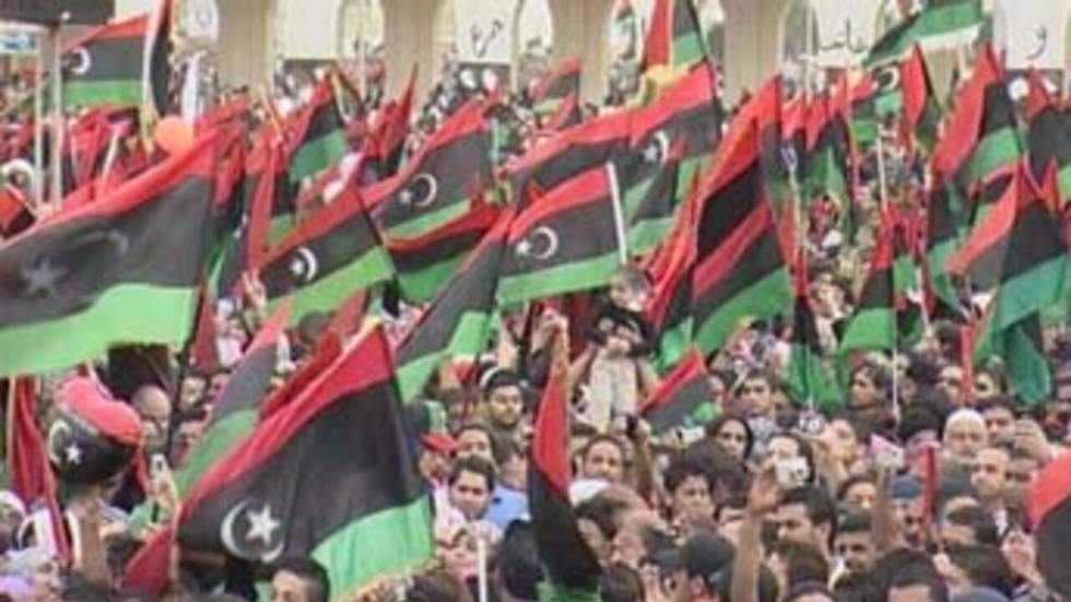 À Benghazi, le CNT proclame la libération de la Libye À Benghazi, le CNT proclame la libération de la Libye