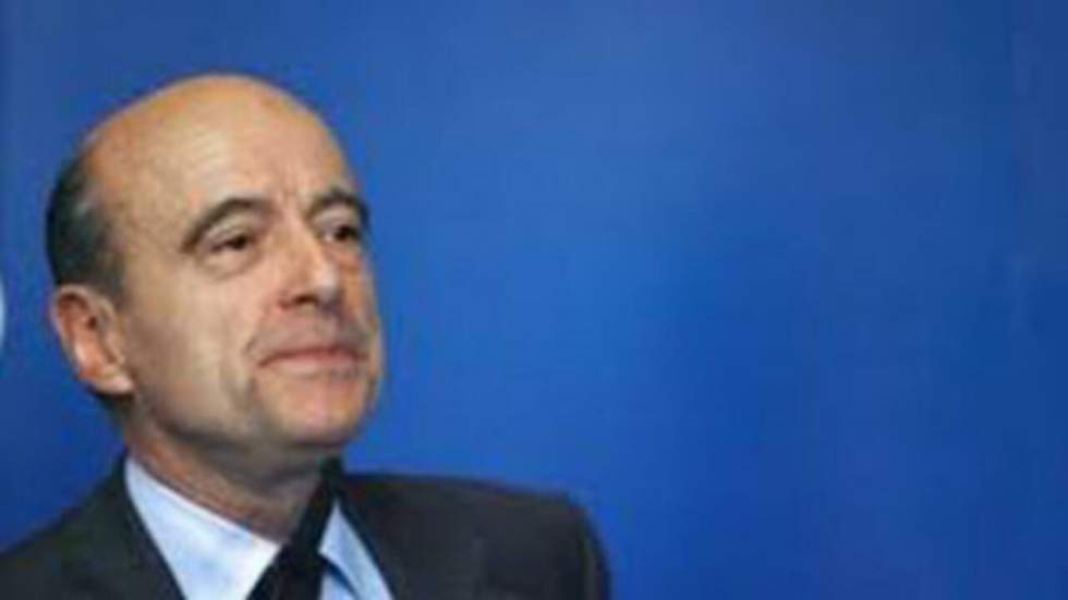 Alain Juppé estime qu'une intervention militaire contre Téhéran serait "pire que le mal" Alain Juppé estime qu'une intervention militaire contre Téhéran serait "pire que le mal"