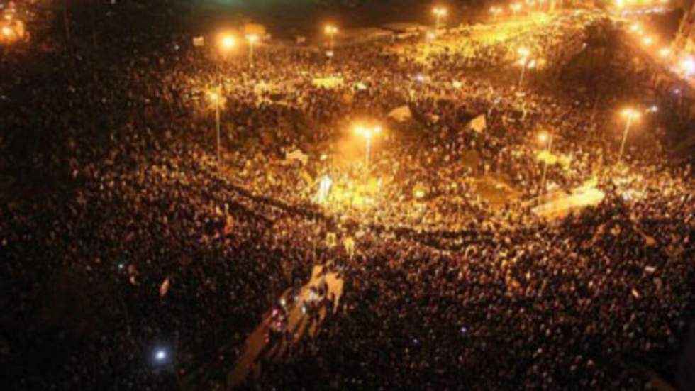 La place Tahrir s'embrase malgré la démission du gouvernement