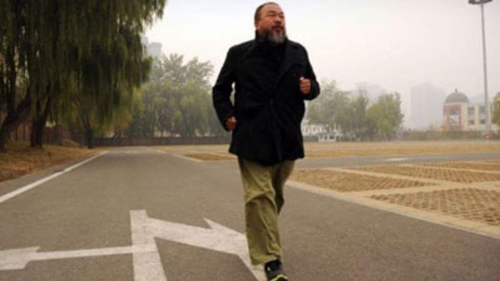 Des internautes expriment leur soutien à Ai Weiwei en posant nus Des internautes expriment leur soutien à Ai Weiwei en posant nus