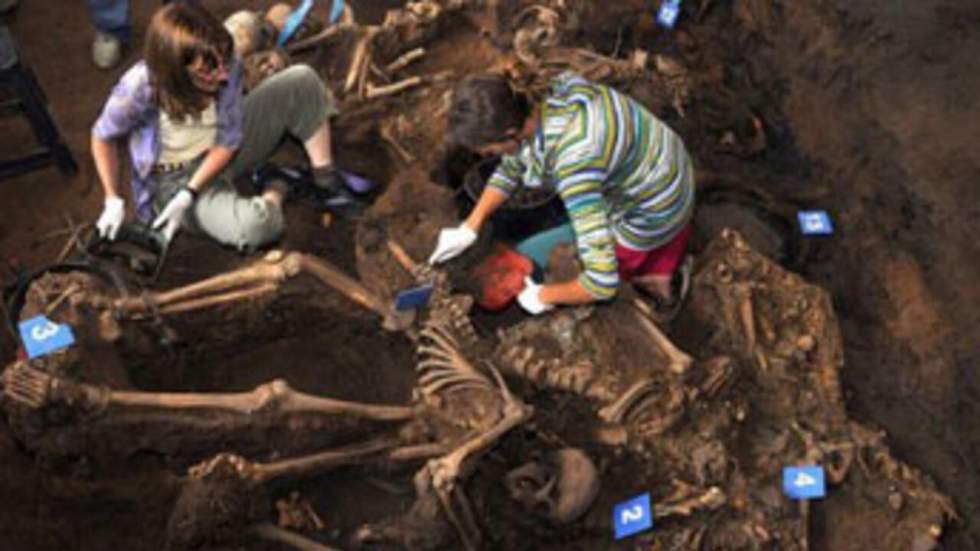 Quinze cadavres découverts dans un ancien centre clandestin de l'armée